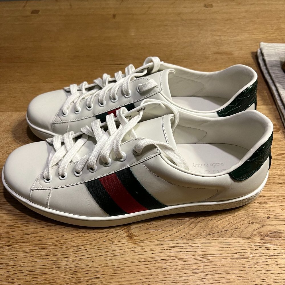 Gucci Authentic Ace Leather Sneaker Purchased From Saks Brand New Perfec…